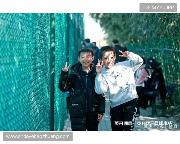 武汉网球队的速度分析与战术应用探讨助力网球竞技水平提升 武汉网球队的速度分析与战术应用探讨助力网球竞技水平提升